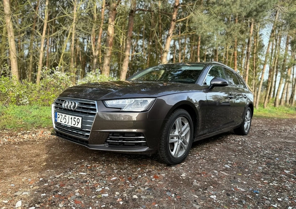 Audi A4 cena 75999 przebieg: 167000, rok produkcji 2016 z Warka małe 379